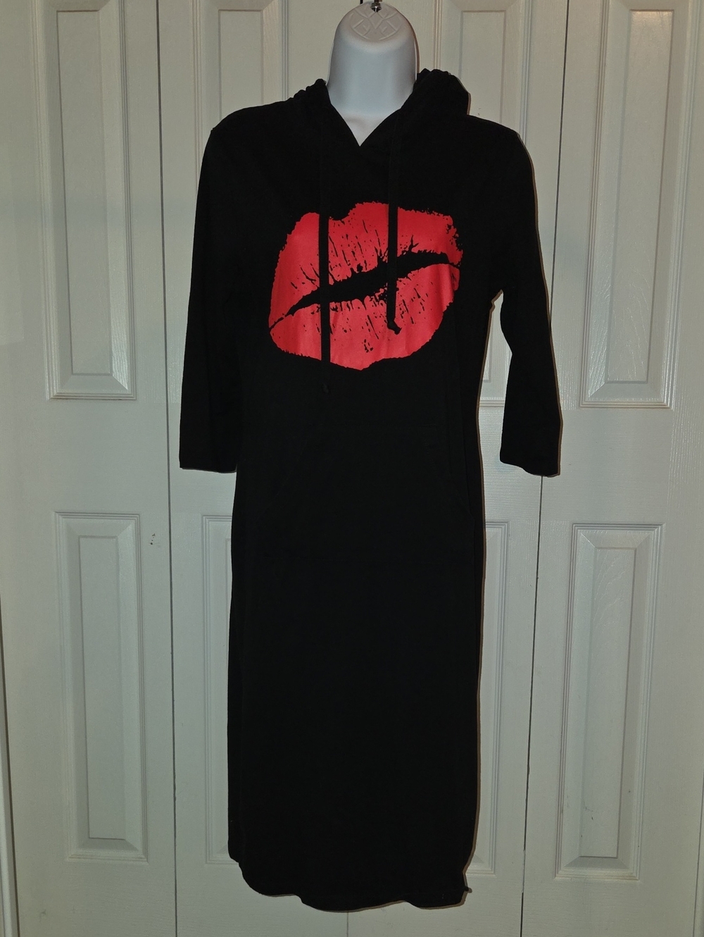 Black Midi Hoodie Dress with Red Lip Print